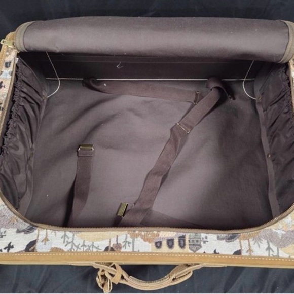 Vintage French Luggage Countryside with Unicorns Tapestry Travel Bag with cover - Picture 10 of 15